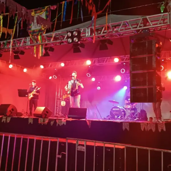 Som e luz na região